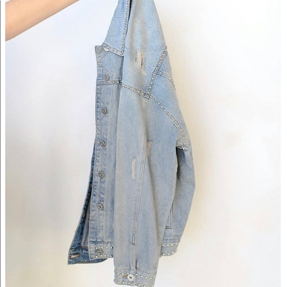 Oversized distressed denim jacket - Picture 4 of 6